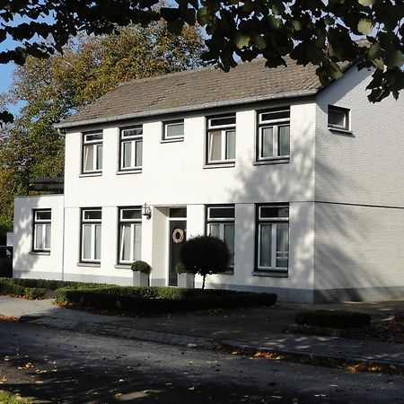 B&B Appartementen Engelenhof Stevensweert Esterno foto