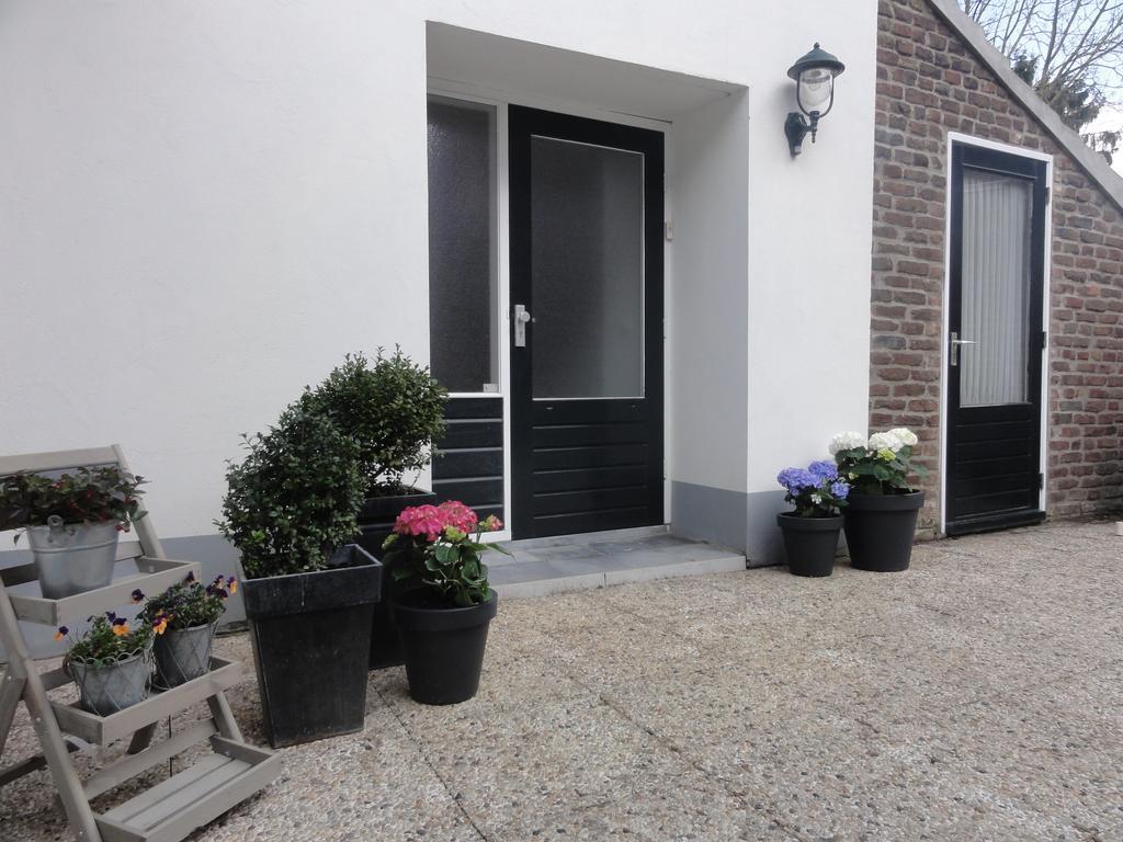 B&B Appartementen Engelenhof Stevensweert Esterno foto
